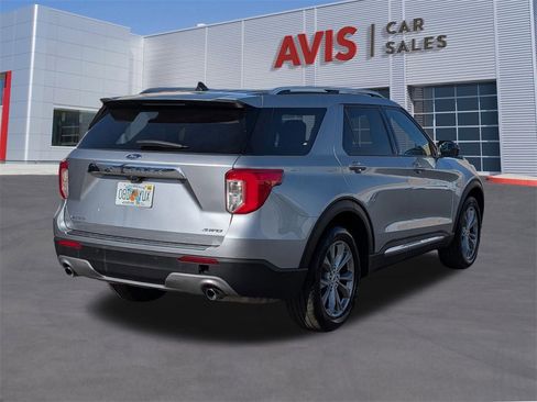 Used 2023 Ford Explorer Limited image 6