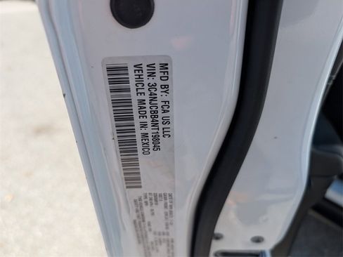 Used 2022 Jeep Compass Altitude image 21