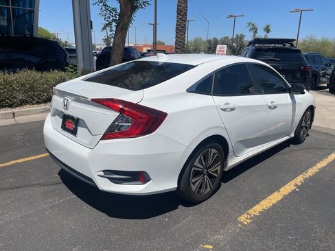 Used 2018 Honda Civic EX-T image 3