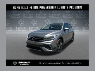 Used 2022 Volkswagen Tiguan SE w/ Panoramic Sunroof Package FWD 360° Tour