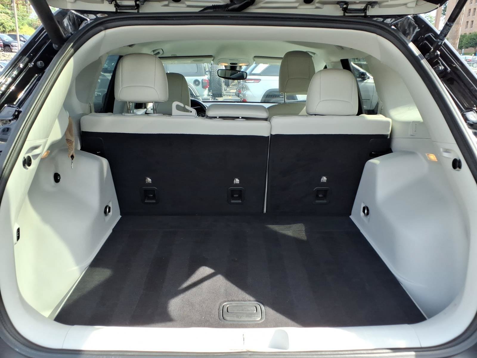 Certified 2019 Jeep Cherokee Limited FWD image 15