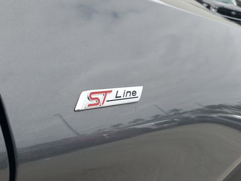 Certified 2023 Ford Explorer ST-Line w/ Class IV Trailer Tow Package image 32