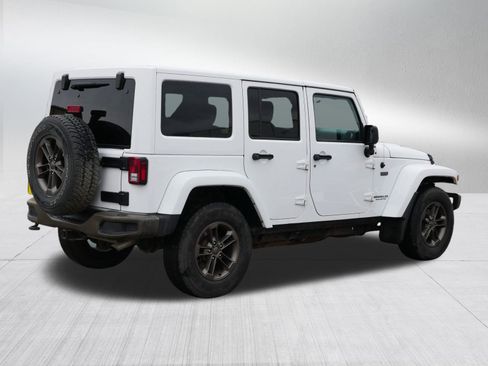 Used 2016 Jeep Wrangler Unlimited Sahara image 7
