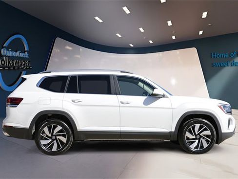 New 2026 Volkswagen Atlas SEL image 4