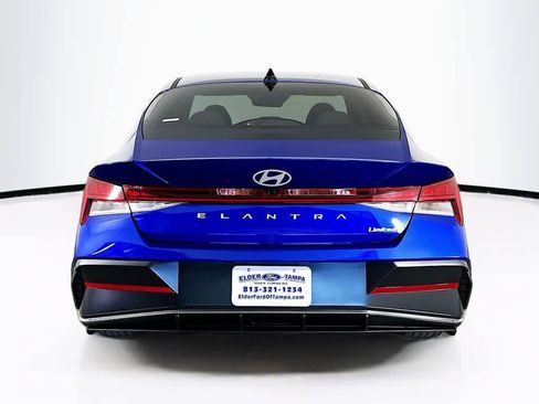 Used 2026 Hyundai Elantra Limited w/ Cargo Package image 5