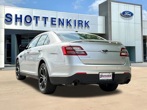 Used 2013 Ford Taurus SHO image 6