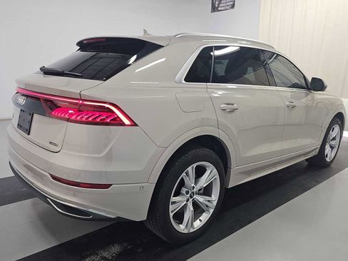 Used 2023 Audi Q8 Premium w/ Convenience Package AWD/4WD image 3