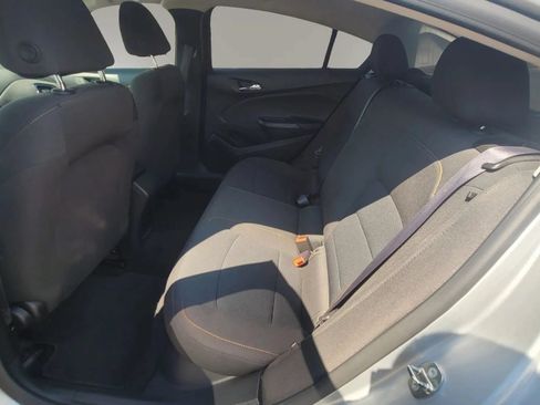 Used 2016 Chevrolet Cruze LS FWD image 12