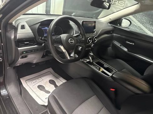Used 2024 Nissan Sentra SV FWD image 6