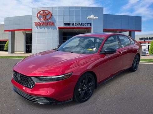 Used 2023 Honda Accord Sport image 5