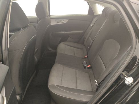 Used 2023 Kia Forte LX FWD image 18
