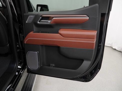 Certified 2025 GMC Sierra 1500 Denali Ultimate AWD/4WD image 34