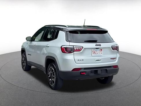 Used 2025 Jeep Compass Trailhawk w/ Trailer Tow Group AWD/4WD image 9