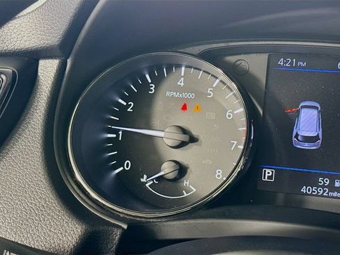 Used 2018 Nissan Rogue S AWD/4WD image 16