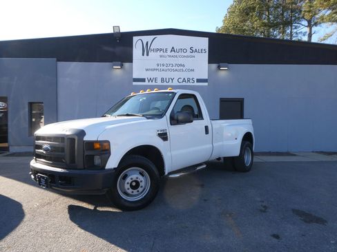 Used 2010 Ford F350 XL image 2