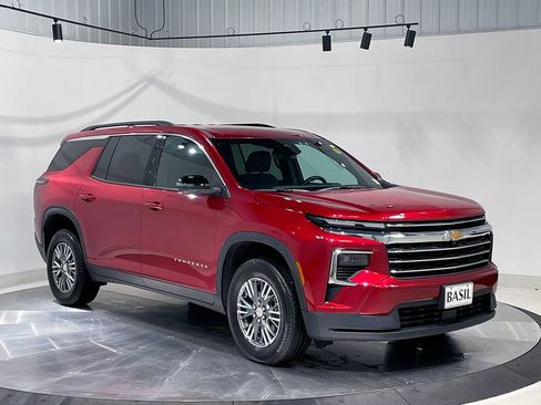 Used 2026 Chevrolet Traverse LT AWD/4WD image 42
