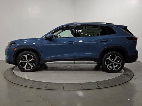 New 2026 Volkswagen Tiguan SE AWD/4WD image 2