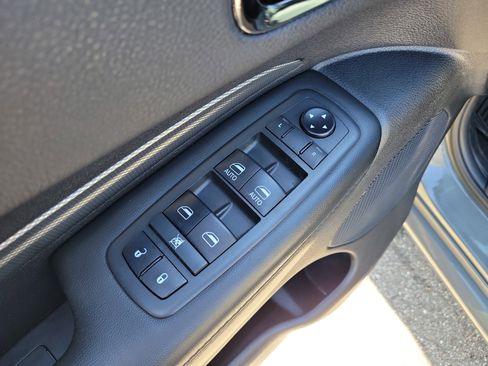 Used 2019 Dodge Durango GT w/ Blacktop Package AWD/4WD image 19