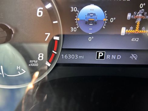 Used 2024 Nissan Frontier SV w/ SV Convenience Package RWD image 27