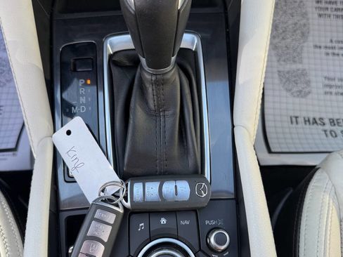 Used 2017 MAZDA MAZDA6 Touring w/ Touring Premium Package image 20