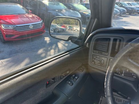 Used 2001 Chevrolet Silverado 1500 LT image 17