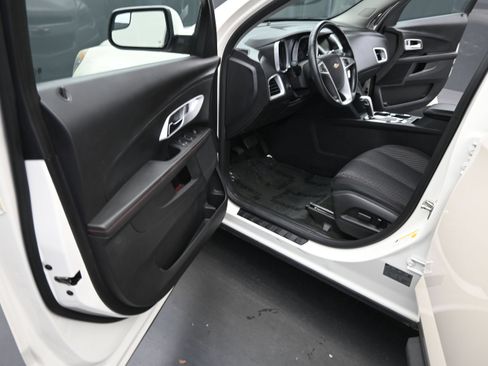 Used 2013 Chevrolet Equinox LT w/ Driver Convenience Package FWD image 16