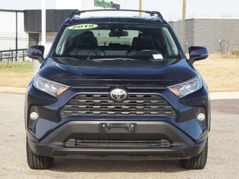 Used 2019 Toyota RAV4 XLE Premium image 15