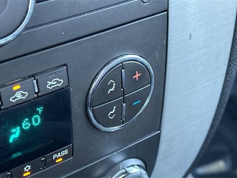 Used 2013 GMC Sierra 2500 SLT w/ SLT Convenience Package image 30