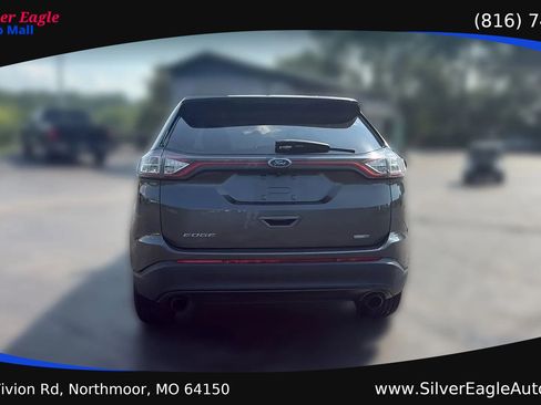 Used 2016 Ford Edge SE AWD/4WD image 4