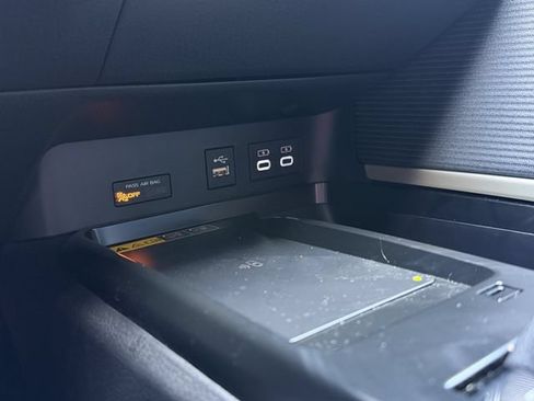 Used 2026 Toyota Camry Hybrid w/ Multimedia Upgrade Package FWD image 21