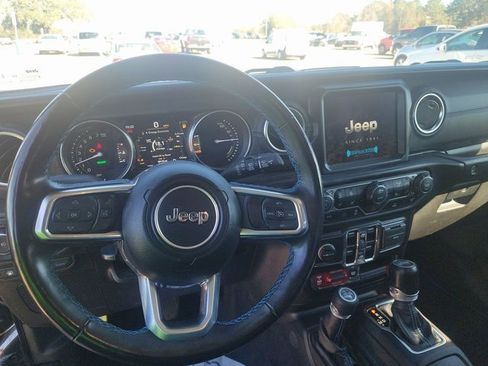 Used 2022 Jeep Wrangler Unlimited Rubicon 4xe w/ Cold Weather Group image 5