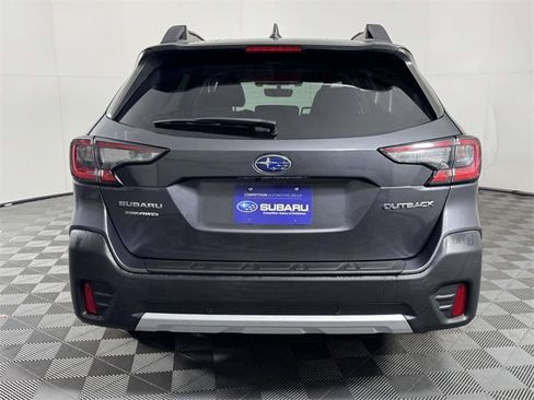 Used 2022 Subaru Outback Limited image 9