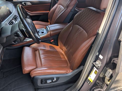 Used 2019 BMW X7 xDrive40i w/ Premium Package AWD/4WD image 17