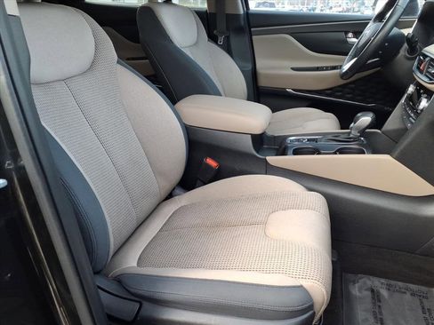Used 2019 Hyundai Santa Fe SEL image 16