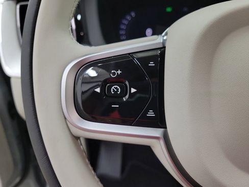 New 2026 Volvo XC60 B5 Ultra w/ Protection Package Premier image 24