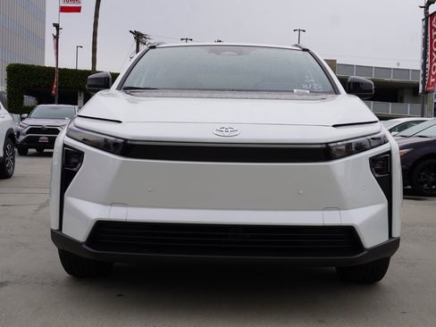 New 2026 Toyota bZ XLE Plus image 2