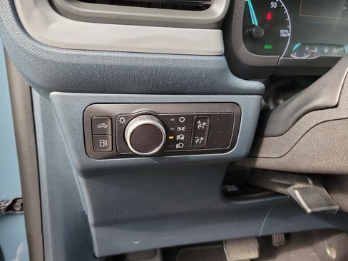 Used 2023 Ford Maverick XL image 11