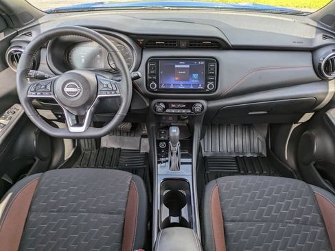 Used 2024 Nissan Kicks SR FWD image 19