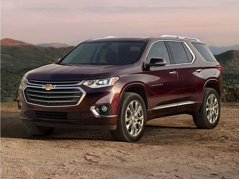 Used 2021 Chevrolet Traverse RS w/ LPO, Floor Liner Package FWD image 1