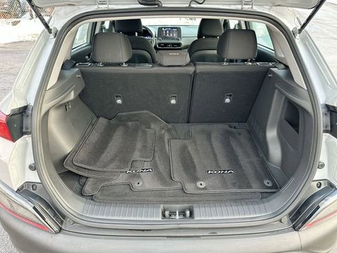 Used 2023 Hyundai Kona SE image 21