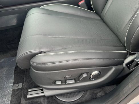 Certified 2025 Genesis GV80 3.5T Advanced image 18