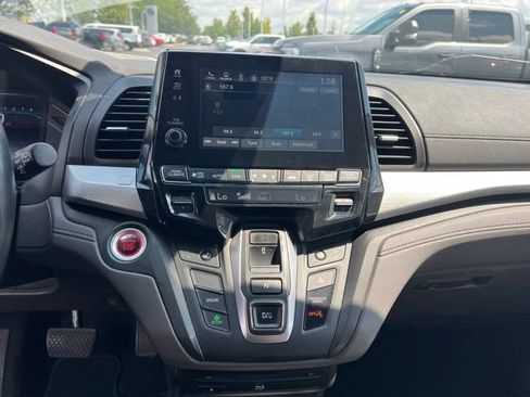Used 2018 Honda Odyssey EX-L image 16