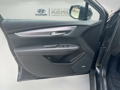 Used 2024 Cadillac XT5 Luxury FWD image 17