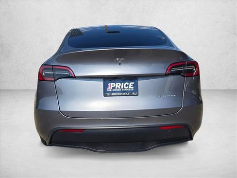 Used 2024 Tesla Model Y Long Range AWD/4WD image 6