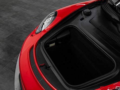 Used 2018 Porsche 911 GT3 RWD image 10