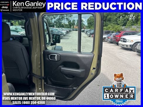 Used 2025 Jeep Gladiator Sport AWD/4WD image 22