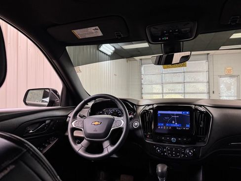 Used 2023 Chevrolet Traverse High Country AWD/4WD image 27