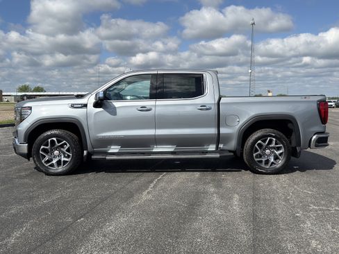 New 2026 GMC Sierra 1500 SLT AWD/4WD image 7