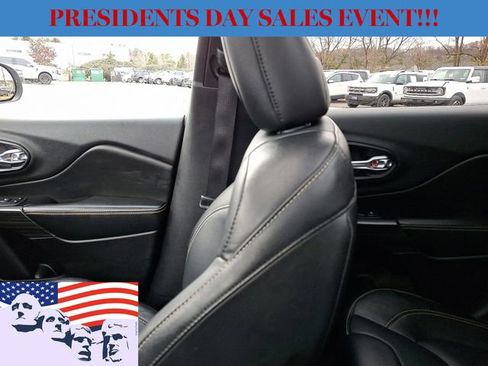 Used 2014 Jeep Cherokee Limited image 17