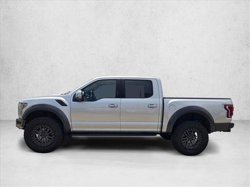 Used 2019 Ford F150 Raptor w/ Equipment Group 802A Luxury image 8